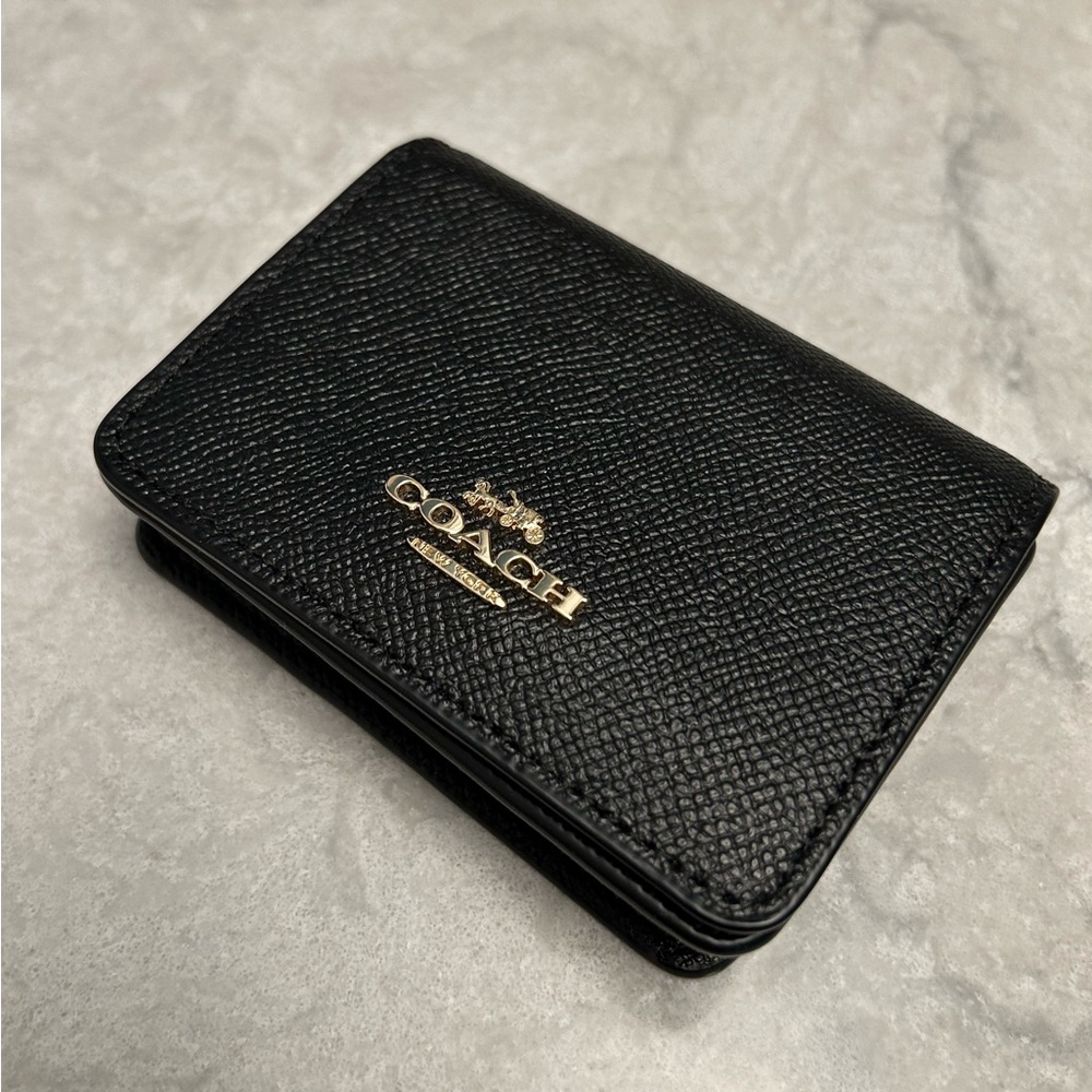 NWT Coach Mini Wallet on a Chain